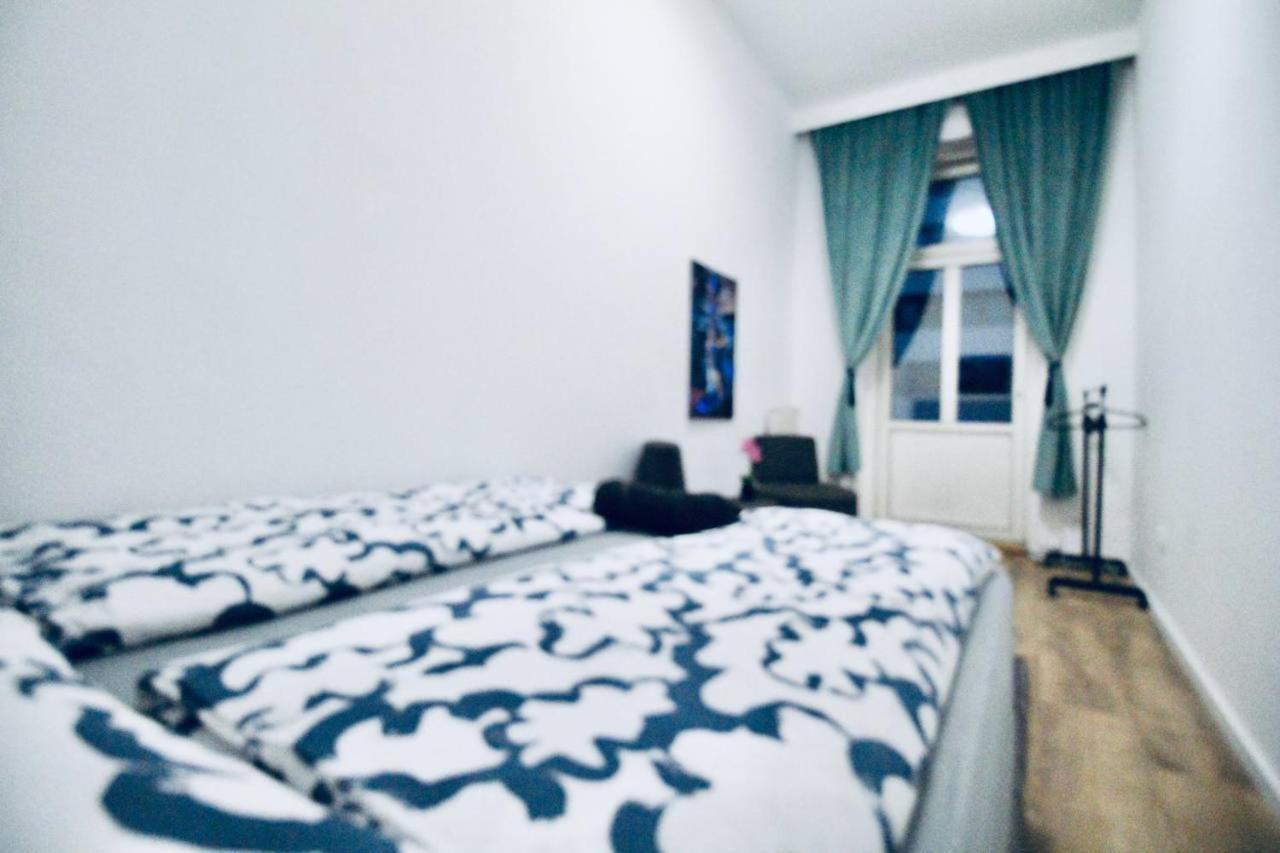 Modern Double Room Js B Wenen Buitenkant foto